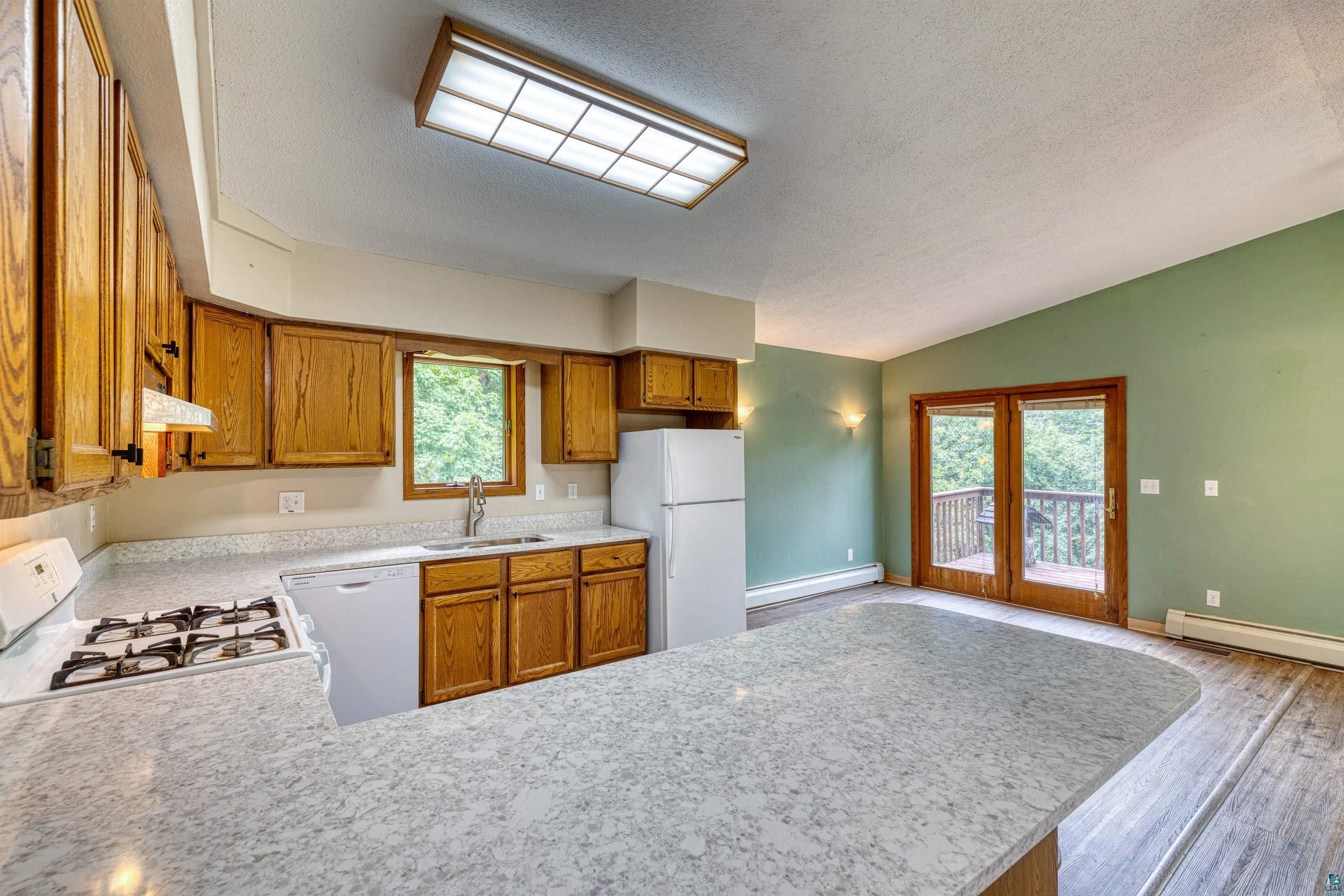 2084 E Foxboro Chaffey Rd
