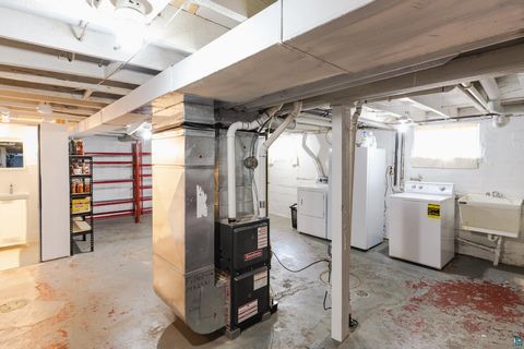 Tiny photo for 4320 W 6th St, Duluth, MN 55807 (MLS # 6124976)
