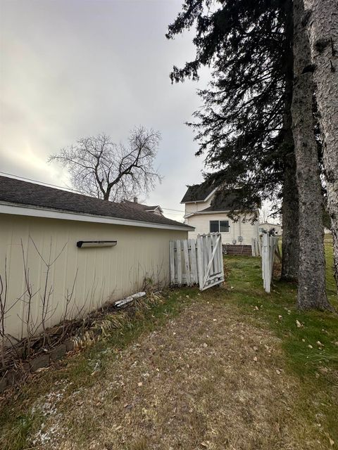 Tiny photo for 623 3rd St, Proctor, MN 55810 (MLS # 6122879)