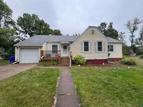 Photo of 421 1st St, Moose Lake, MN 55767 (MLS # 6128296)