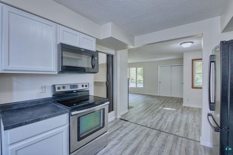 Tiny photo for 14 E 4th Ave S Ave, Aurora, MN 55705 (MLS # 6123861)