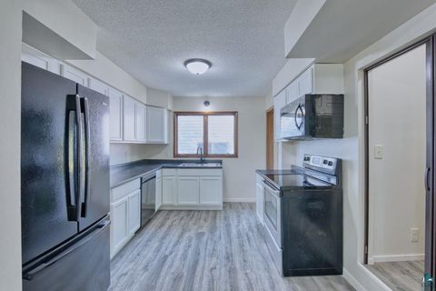 Tiny photo for 14 E 4th Ave S Ave, Aurora, MN 55705 (MLS # 6123861)