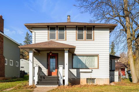 Photo of 1419 E 9th St, Duluth, MN 55805 (MLS # 6122832)