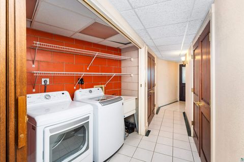 Tiny photo for 814 W 5th St, Duluth, MN 55806 (MLS # 6123789)