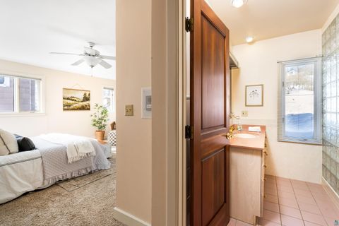 Tiny photo for 814 W 5th St, Duluth, MN 55806 (MLS # 6123789)