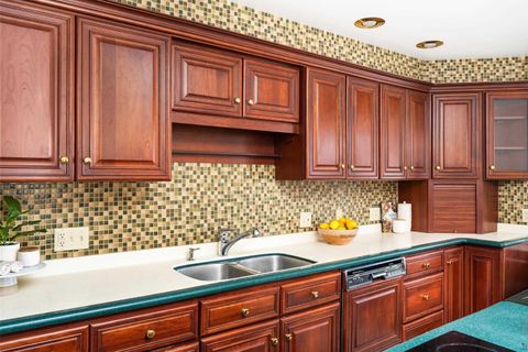 Tiny photo for 814 W 5th St, Duluth, MN 55806 (MLS # 6123789)