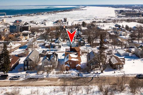 Tiny photo for 814 W 5th St, Duluth, MN 55806 (MLS # 6123789)