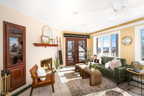 Tiny photo for 814 W 5th St, Duluth, MN 55806 (MLS # 6123789)