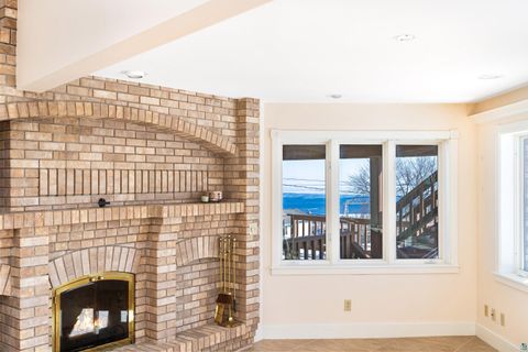 Tiny photo for 814 W 5th St, Duluth, MN 55806 (MLS # 6123789)