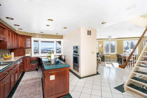 Tiny photo for 814 W 5th St, Duluth, MN 55806 (MLS # 6123789)