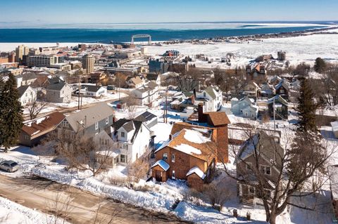 Tiny photo for 814 W 5th St, Duluth, MN 55806 (MLS # 6123789)