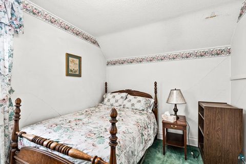 Tiny photo for 2326 W 2nd St, Duluth, MN 55806 (MLS # 6124461)