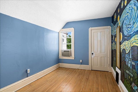 Tiny photo for 1510 Jefferson St, Duluth, MN 55812 (MLS # 6126953)