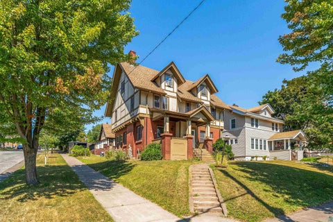 Photo of 1801 E 2nd St, Duluth, MN 55812 (MLS # 6127524)