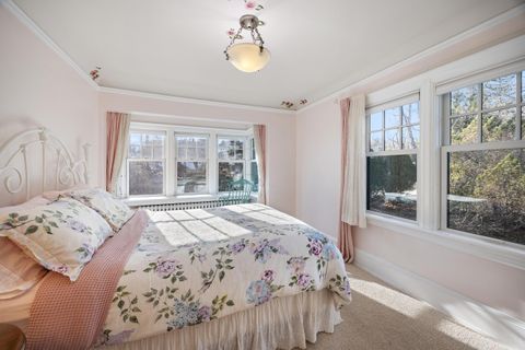 Tiny photo for 124 N Hawthorne Rd, Duluth, MN 55812 (MLS # 6123659)