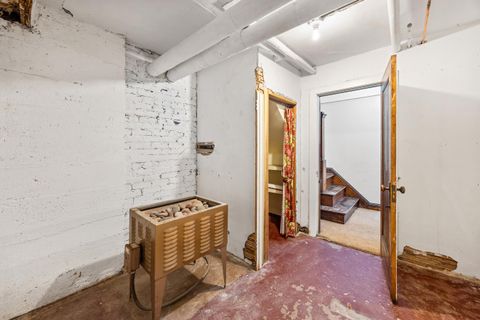 Tiny photo for 124 N Hawthorne Rd, Duluth, MN 55812 (MLS # 6123659)