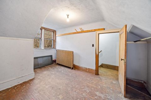 Tiny photo for 124 N Hawthorne Rd, Duluth, MN 55812 (MLS # 6123659)