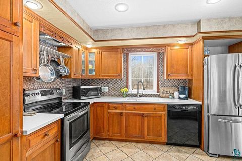 Tiny photo for 2530 Bear Valley Dr, Carlton, MN 55718 (MLS # 6125172)