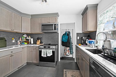 Tiny photo for 21 N 42nd Ave E Ave, Duluth, MN 55804 (MLS # 6124529)