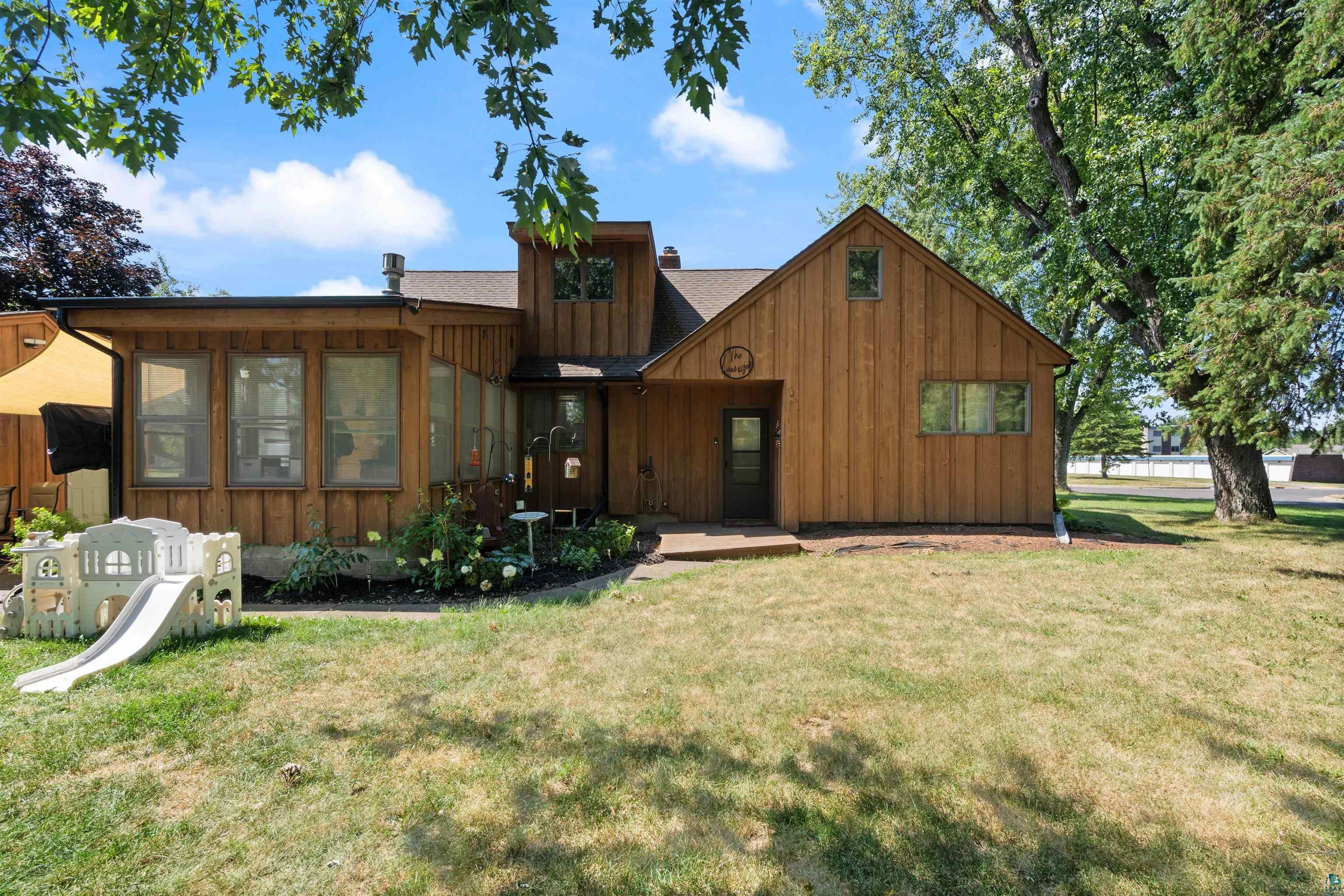 2 Royalton Rd
