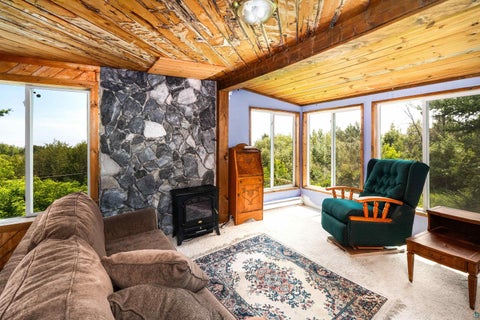 Tiny photo for 805 W 10th St, Duluth, MN 55806 (MLS # 6127041)