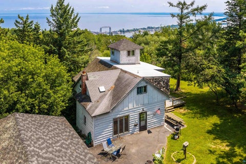 Photo of 805 W 10th St, Duluth, MN 55806 (MLS # 6127041)