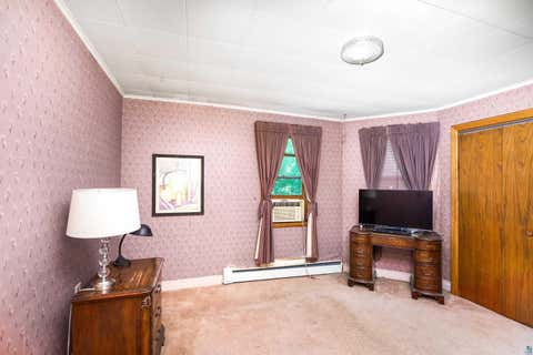 Tiny photo for 805 W 10th St, Duluth, MN 55806 (MLS # 6127041)