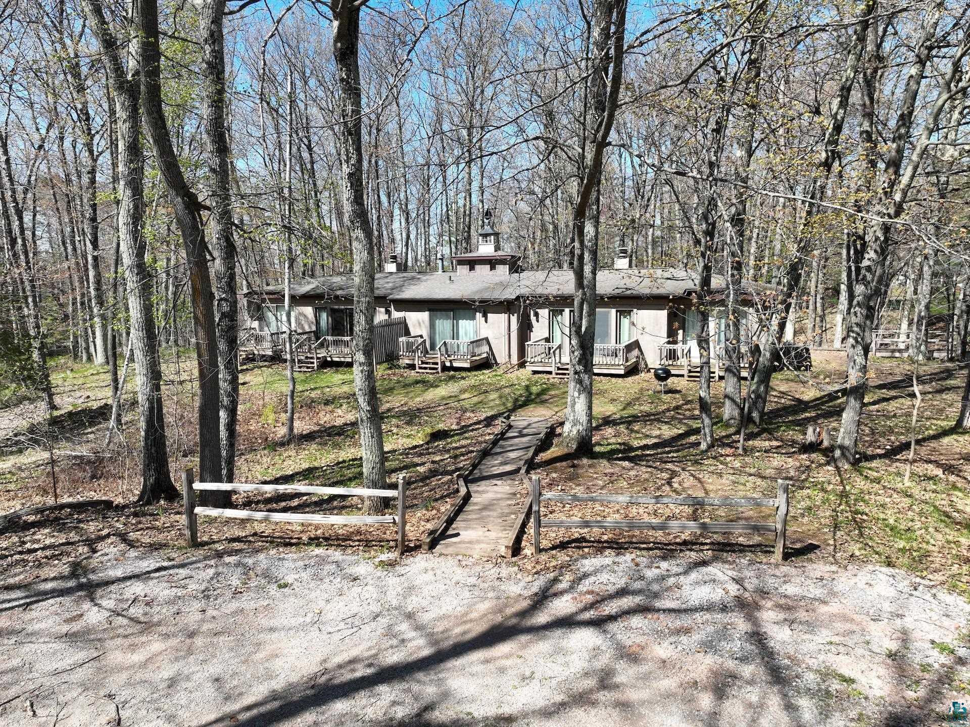 443 Bojo Ln E