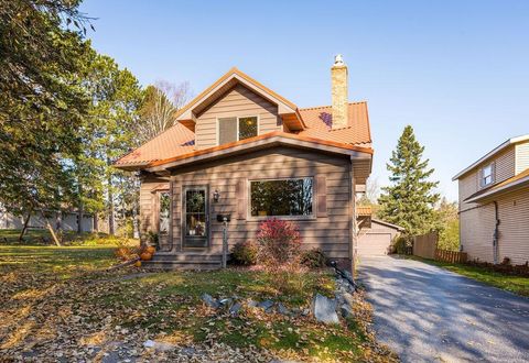 Tiny photo for 325 W Wabasha St, Duluth, MN 55803 (MLS # 6122688)