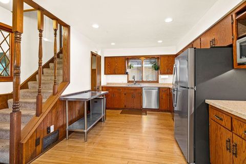 Tiny photo for 325 W Wabasha St, Duluth, MN 55803 (MLS # 6122688)