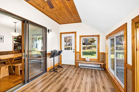 Tiny photo for 325 W Wabasha St, Duluth, MN 55803 (MLS # 6122688)