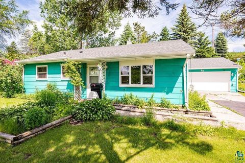 Photo of 58 Banks Blvd, Silver Bay, MN 55614 (MLS # 6125977)