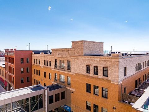 Photo of 26 E Superior St #406, Duluth, MN 55802 (MLS # 6125180)