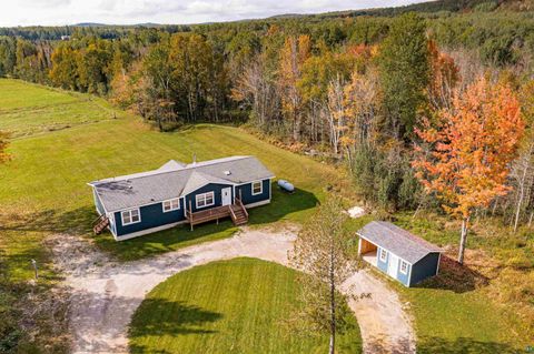 Photo of 3126 Beyer Rd, Duluth, MN 55804 (MLS # 6125052)
