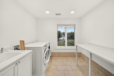 Tiny photo for 2718 Northridge Rd, Duluth, MN 55811 (MLS # 6127968)