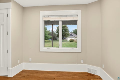 Tiny photo for 2718 Northridge Rd, Duluth, MN 55811 (MLS # 6127968)