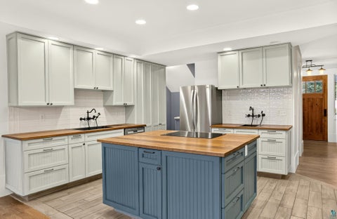 Tiny photo for 2718 Northridge Rd, Duluth, MN 55811 (MLS # 6127968)