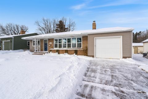 Tiny photo for 2607 W Skyline Pkwy, Duluth, MN 55806 (MLS # 6123150)