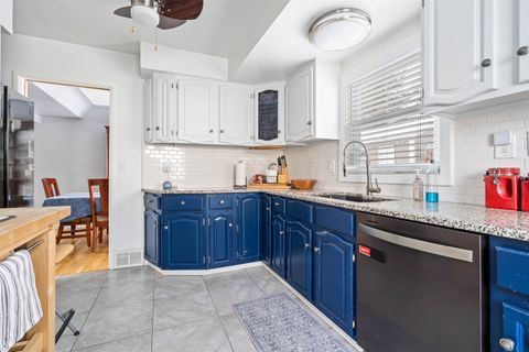 Tiny photo for 2607 W Skyline Pkwy, Duluth, MN 55806 (MLS # 6123150)