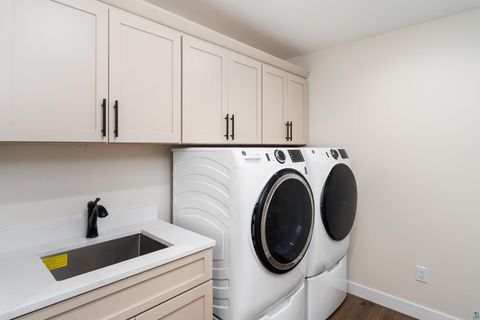 Tiny photo for 3821 Fountain Gate Dr, Duluth, MN 55811 (MLS # 6125456)