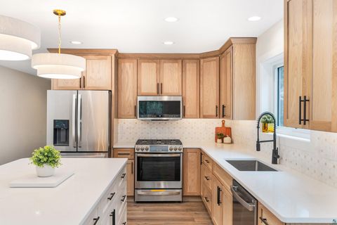 Tiny photo for 3821 Fountain Gate Dr, Duluth, MN 55811 (MLS # 6125456)