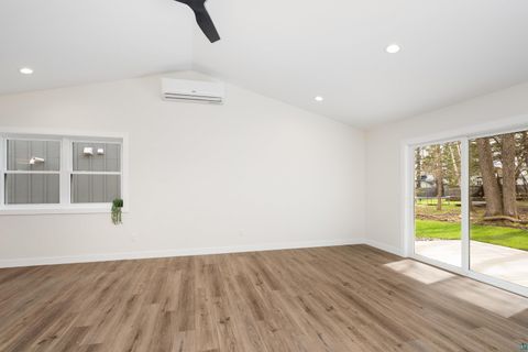 Tiny photo for 3821 Fountain Gate Dr, Duluth, MN 55811 (MLS # 6125456)