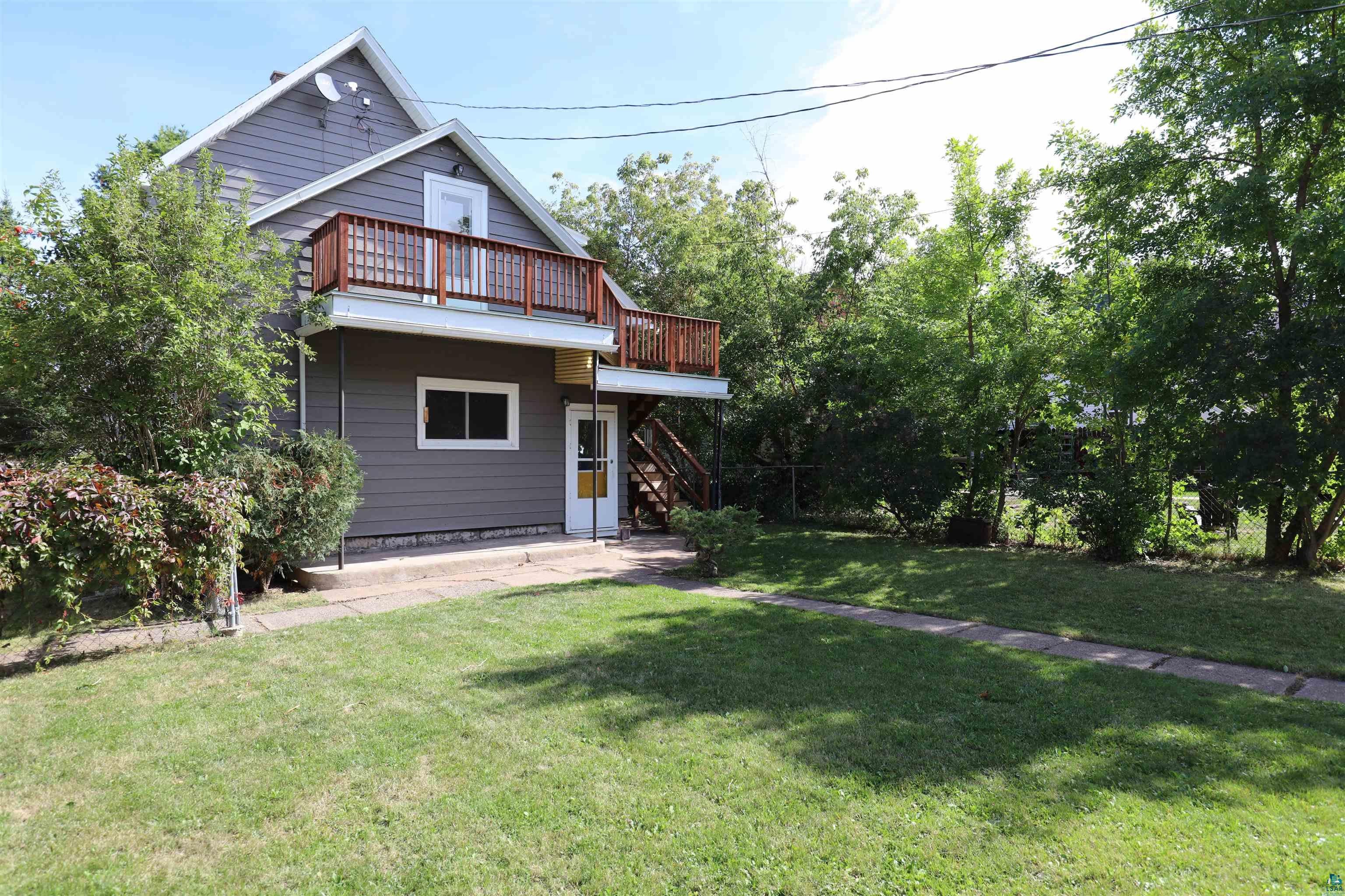 303 7th Ave E