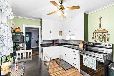 Tiny photo for 1126 N 6th Ave E AVE, Duluth, MN 55805 (MLS # 6127395)