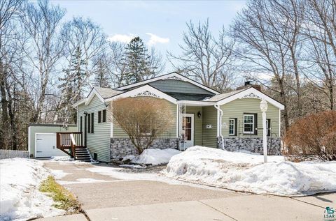 Photo of 4010 Robinson St, Duluth, MN 55804 (MLS # 6123953)