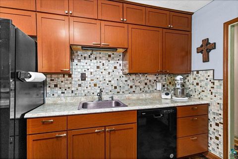 Tiny photo for 4010 Robinson St, Duluth, MN 55804 (MLS # 6123953)