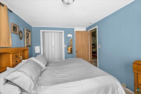 Tiny photo for 4010 Robinson St, Duluth, MN 55804 (MLS # 6123953)