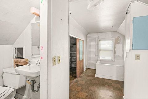 Tiny photo for 5209 Colorado St, Duluth, MN 55804 (MLS # 6122271)