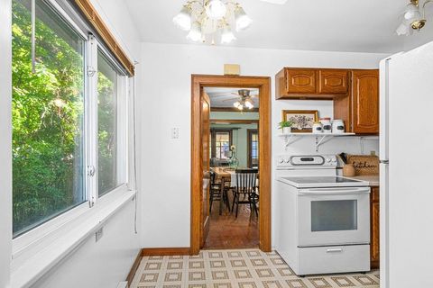 Tiny photo for 5209 Colorado St, Duluth, MN 55804 (MLS # 6122271)