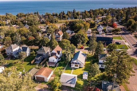 Tiny photo for 5209 Colorado St, Duluth, MN 55804 (MLS # 6122271)